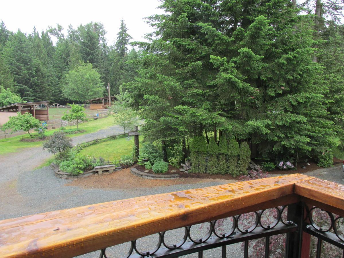 Paradise Acres Ranch Nanoose Bay Eksteriør billede
