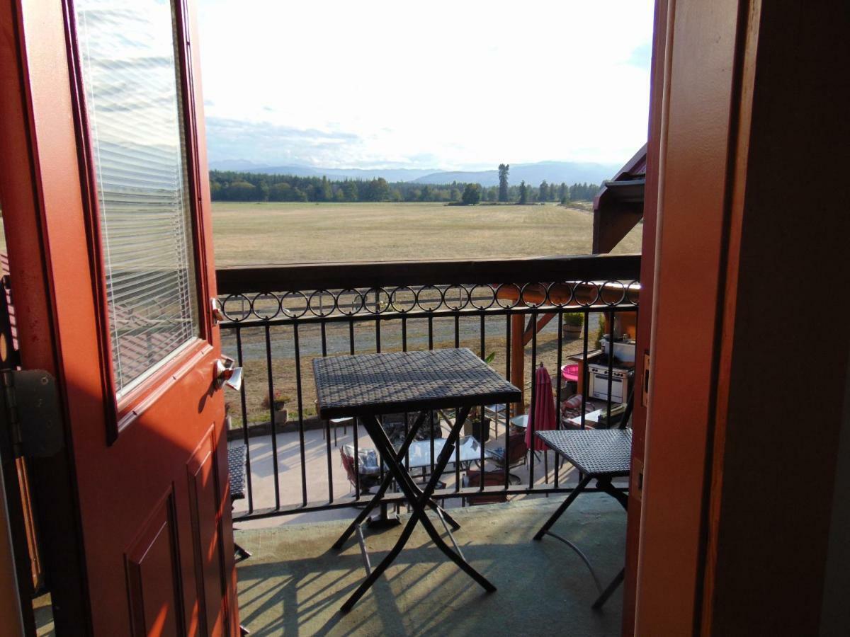 Paradise Acres Ranch Nanoose Bay Eksteriør billede